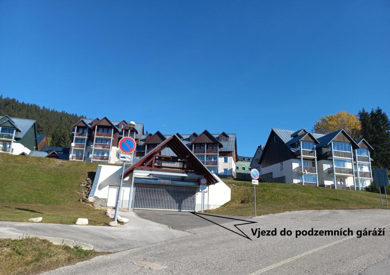 Horni Misecky Apartman E25 U Sjezdovky, Max 6 Osob Zewnętrze zdjęcie