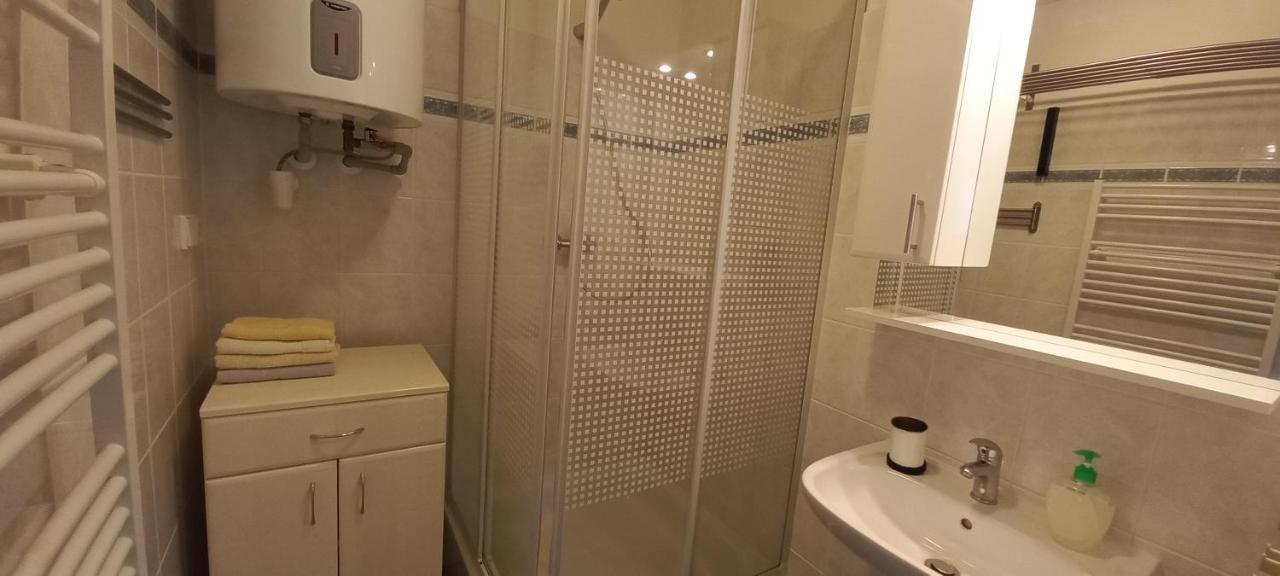 Horni Misecky Apartman E25 U Sjezdovky, Max 6 Osob Zewnętrze zdjęcie